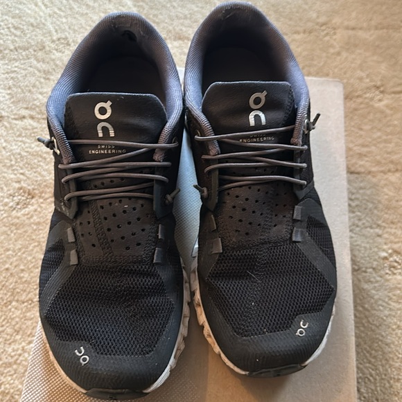 Women’s On Running sneakers - Picture 6 of 6